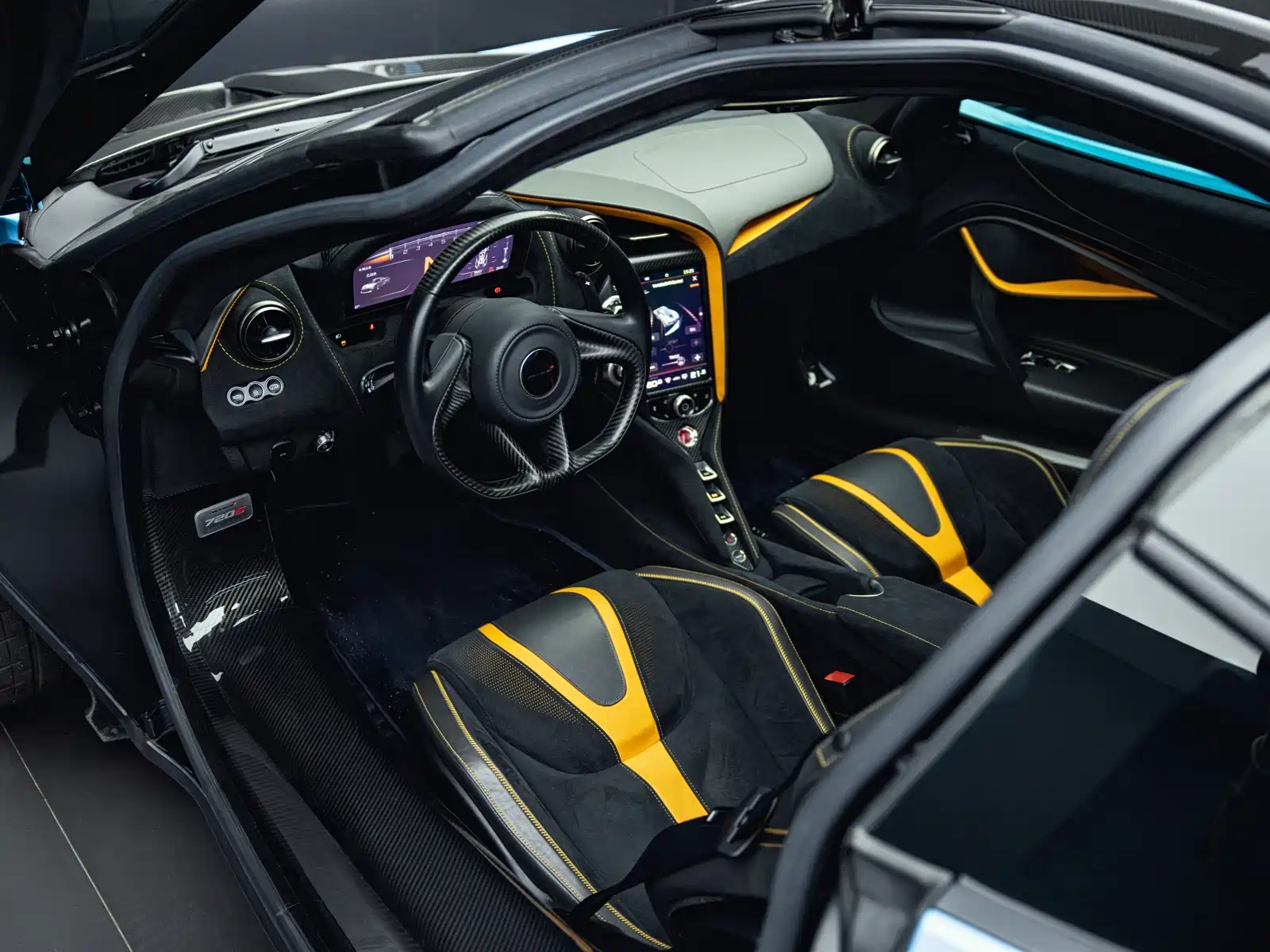 Photo 20 - McLaren 720S