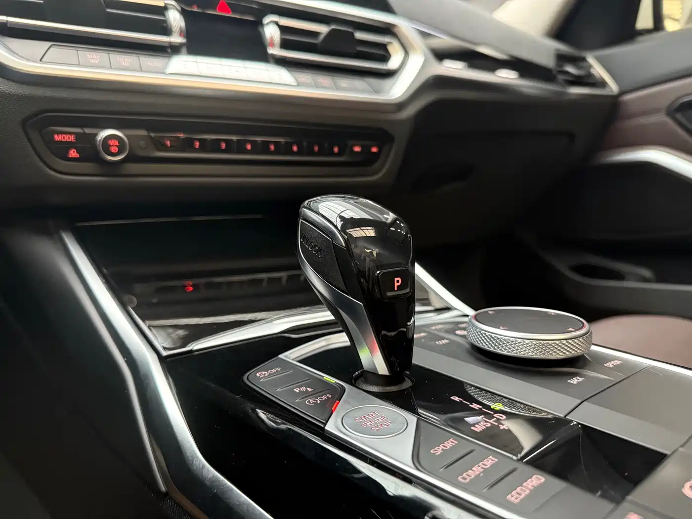 BMW 3 Series 2020 320i Sport Package фото 8