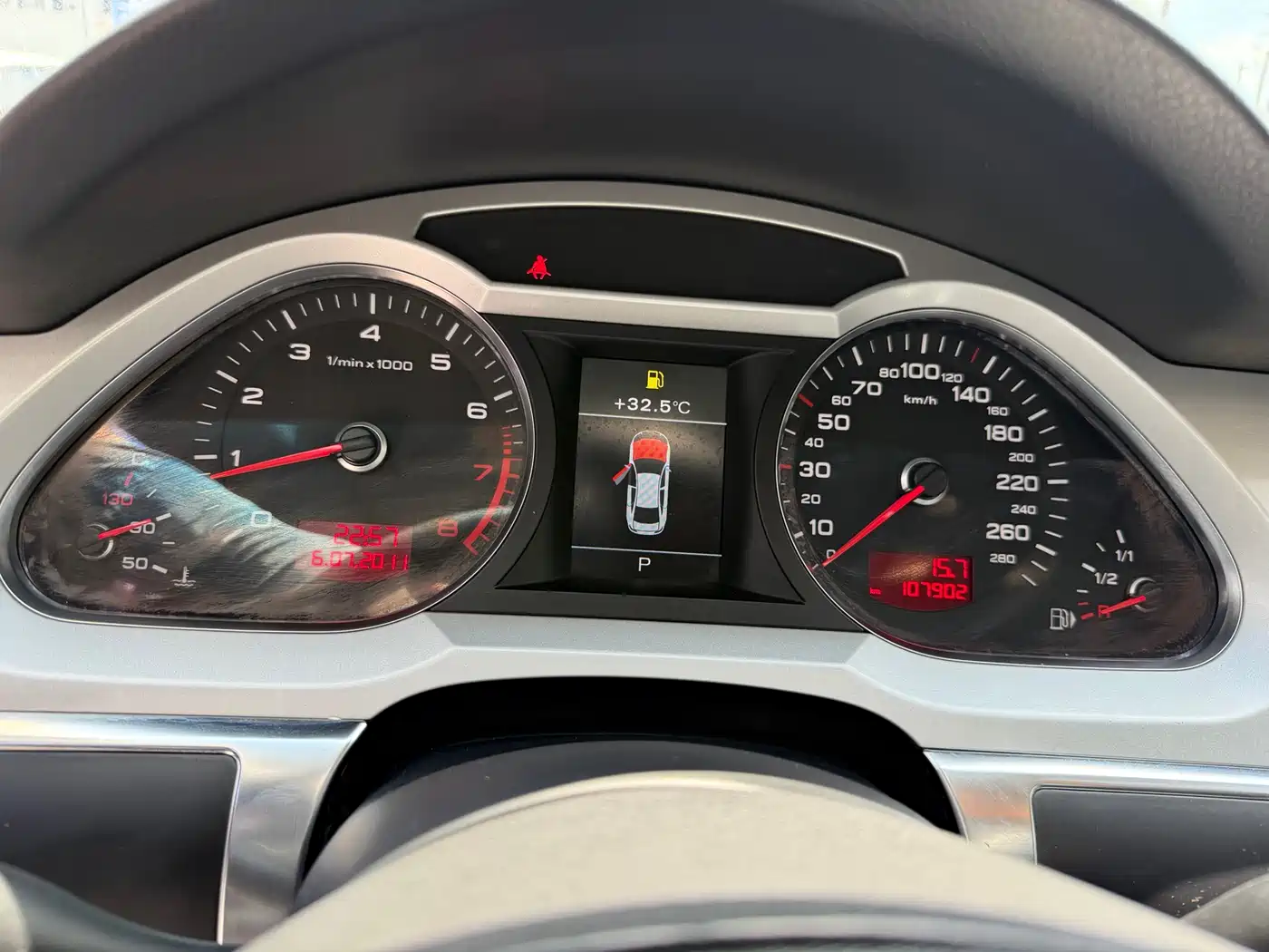 Audi A6L 2011 Model 2.0 TFSI Auto Standard фото 12