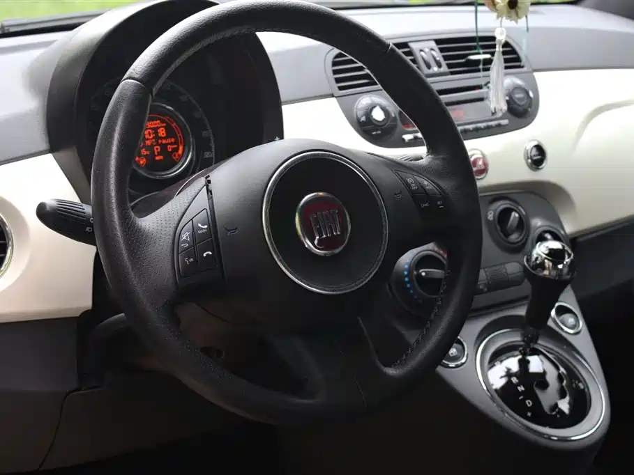 Fiat 500 2013 1.4L Dazzling Red Edition фото 12