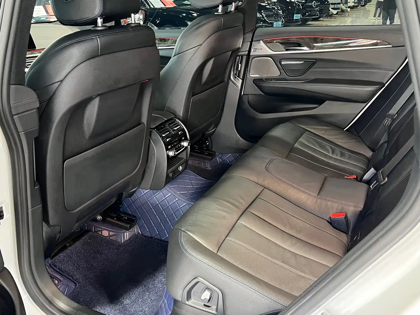 BMW 6 Series GT 2019 630i M Sport Package фото 22