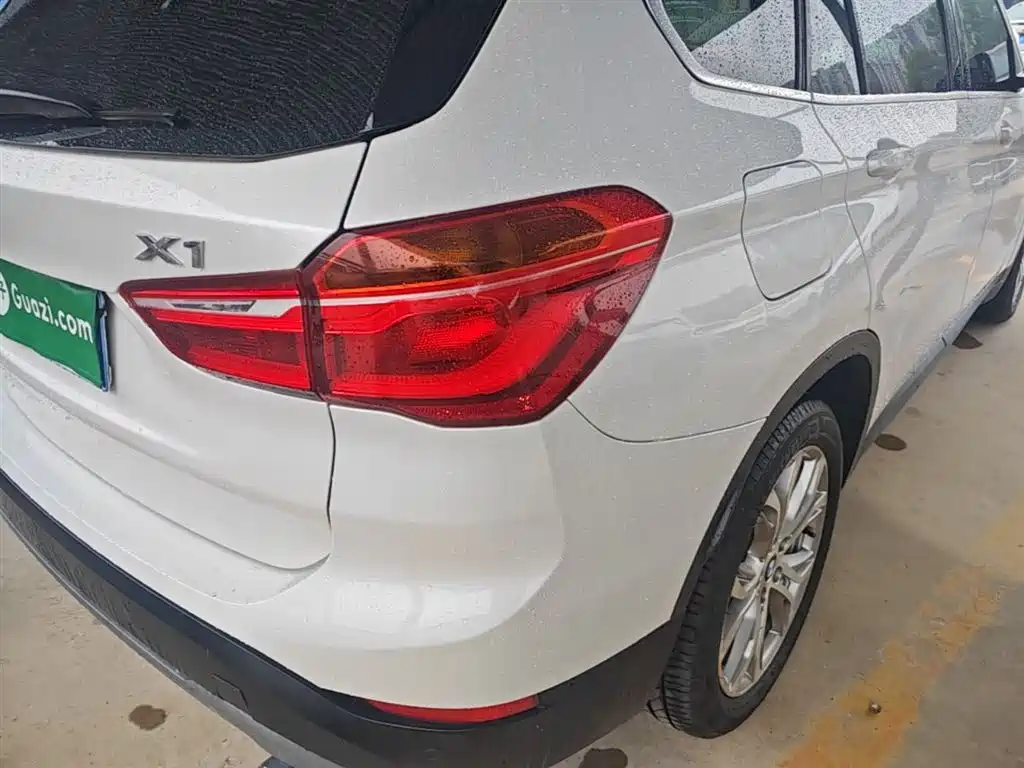 BMW X1 2018 sDrive20Li Leading Model фото 8