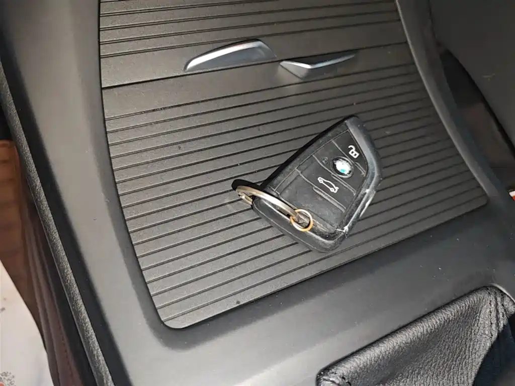 BMW X1 2018 sDrive20Li Leading Model фото 9