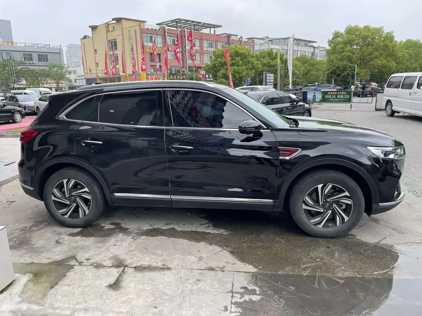 Hongqi HS5 2022 2.0T Smart Connect Premium Edition фото 4