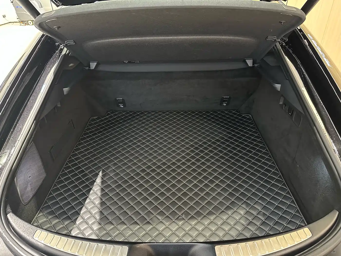 Mercedes-Benz AMG GT 2023 AMG GT 50 4-Door Coupe фото 29