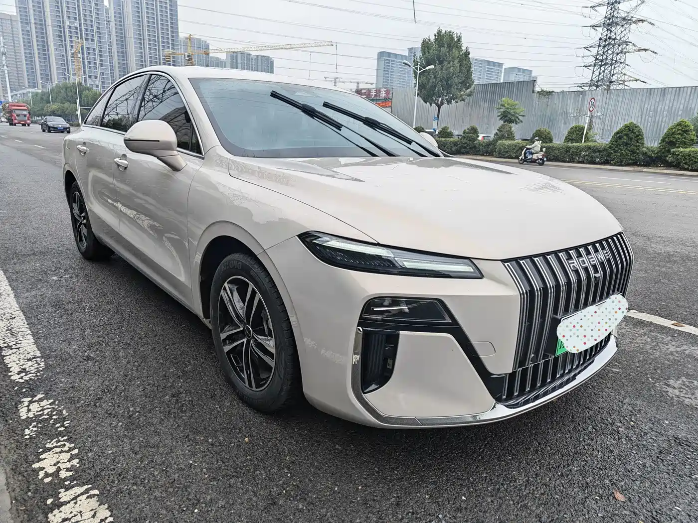 2025 Roewe M7 DMH