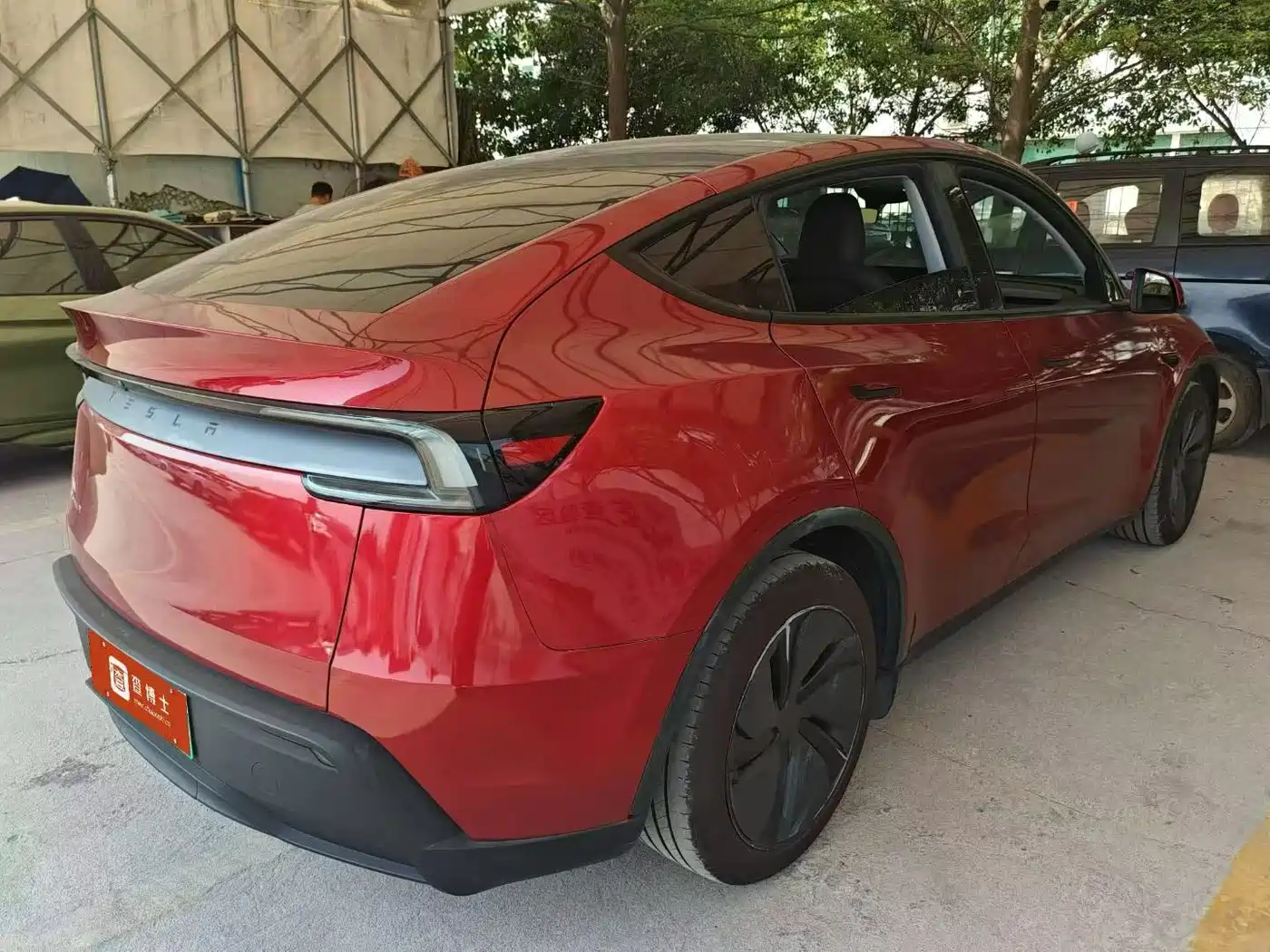 Tesla Model Y 2025 Rear-Wheel Drive фото 3