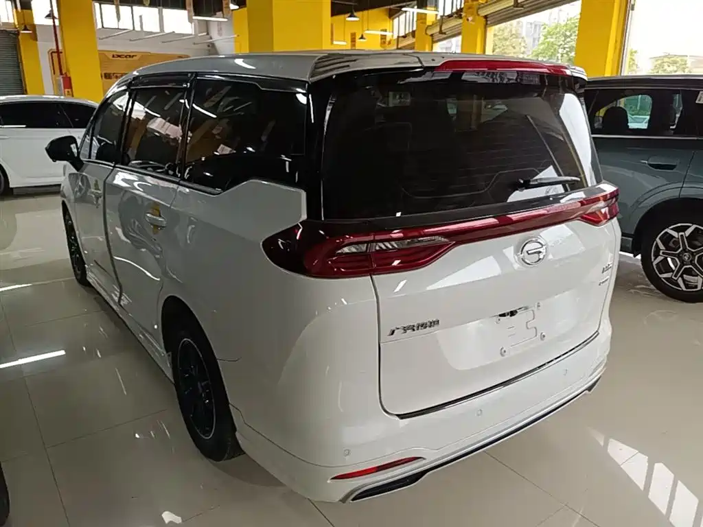 GAC Trumpchi Trumpchi M6 2021 270T DCT Luxury Edition (7-Seater) фото 5