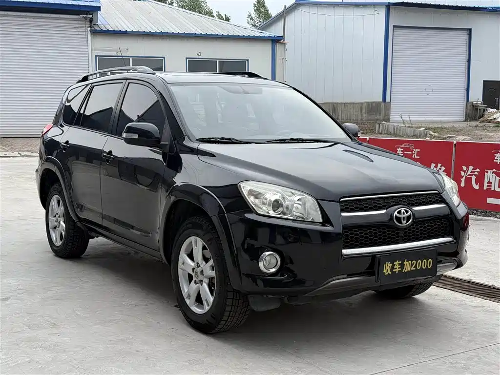 Toyota RAV4 Rongfang 2012 Styling Edition 2.4L Automatic 4WD Luxury фото 3