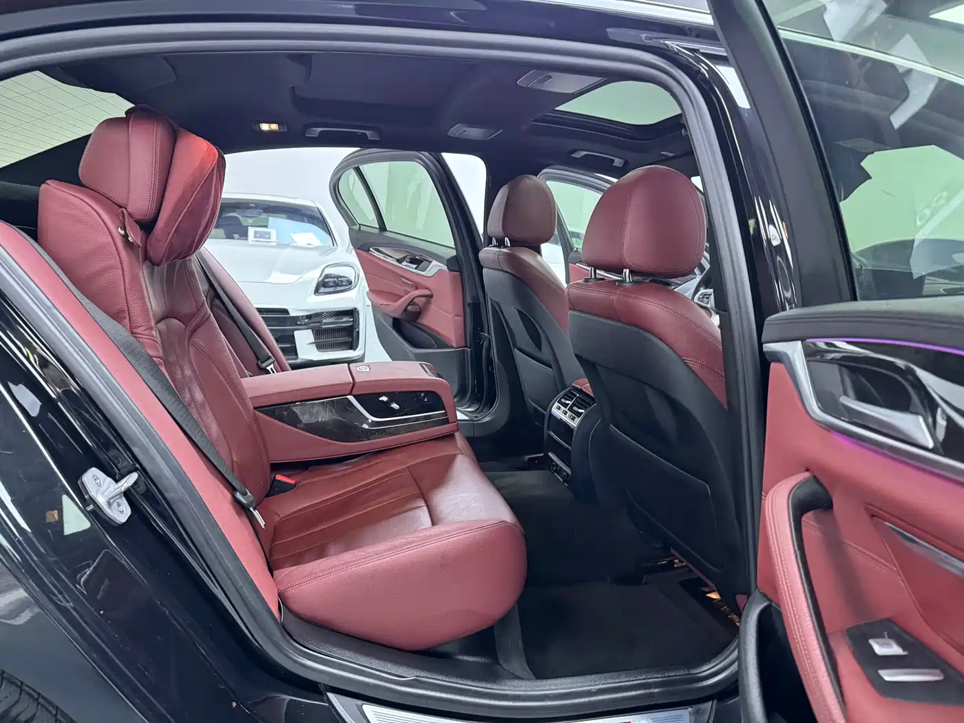 BMW 5 Series 2018 530Li Leading M Sport Package фото 17