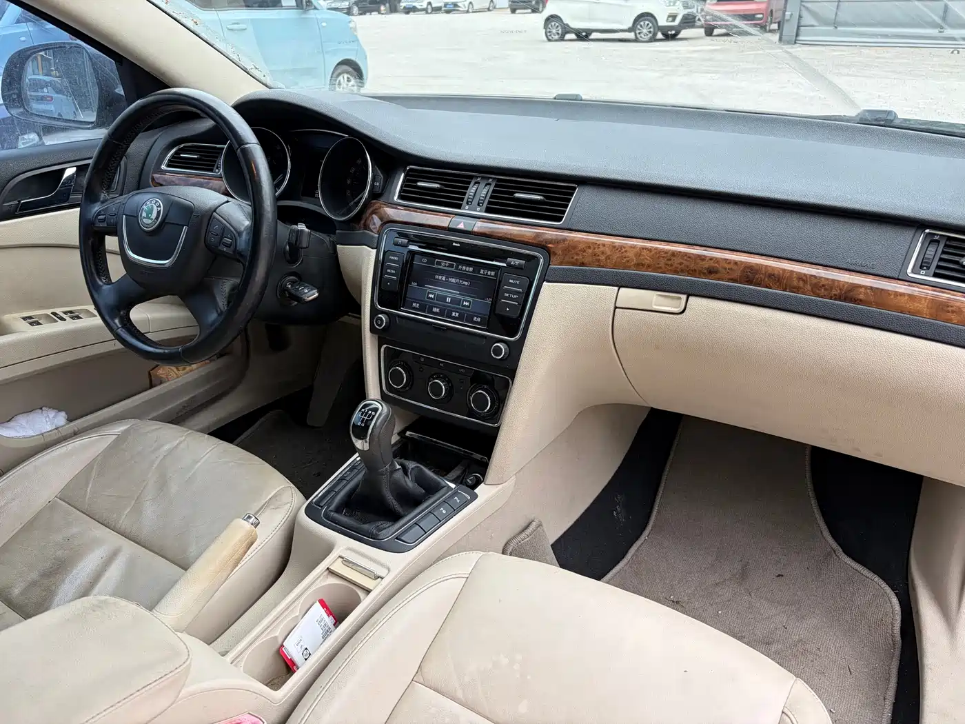 Škoda Superb 2012 1.8TSI Manual Elegance Edition фото 7