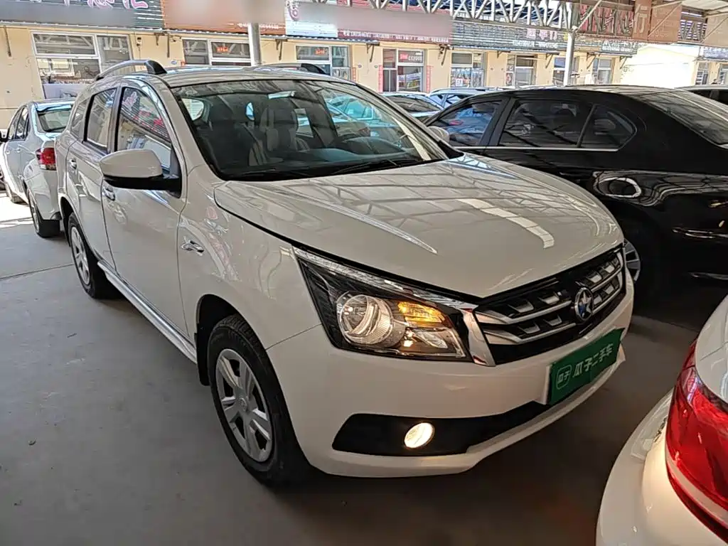 Venucia T70 2017 2016 1.6L Manual Rui Xing Edition