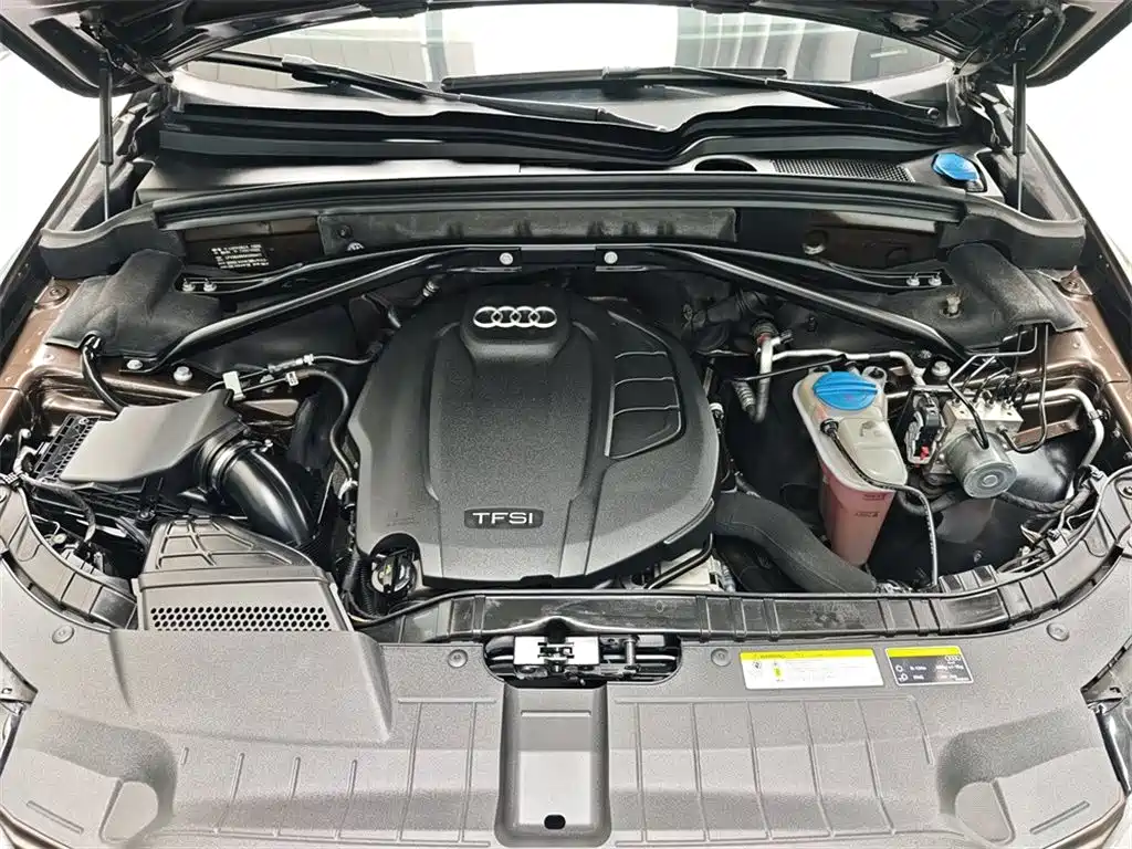 Audi Q5 2017 Plus 40 TFSI Technology фото 8