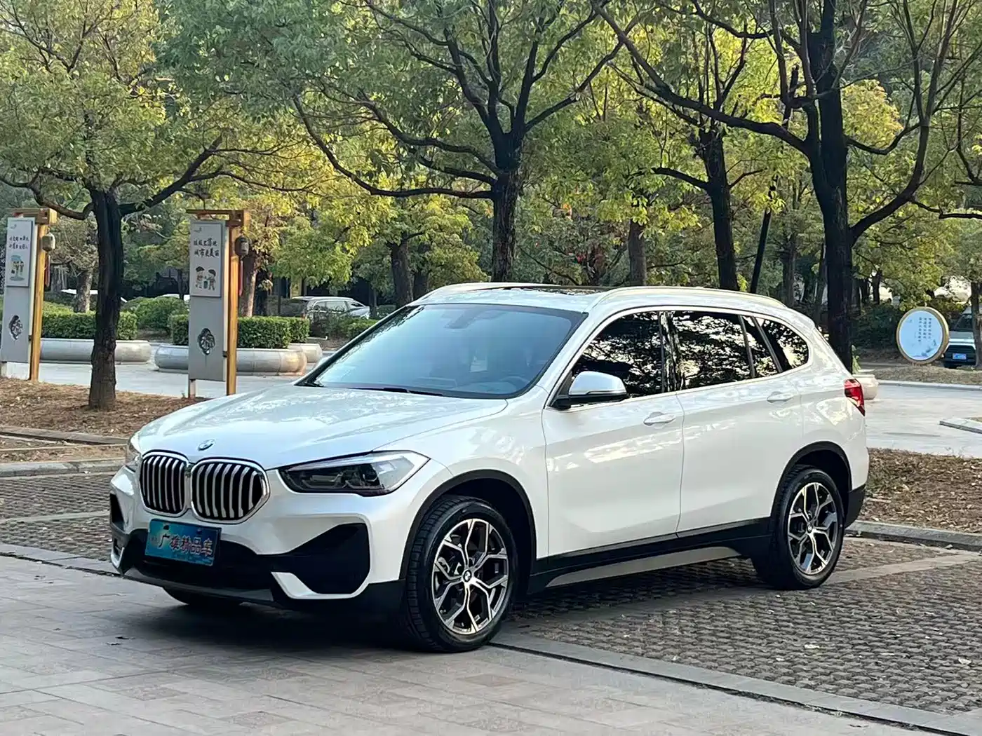 BMW X1 2022 sDrive25Li Leading