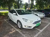 Фото 4 - Ford Focus