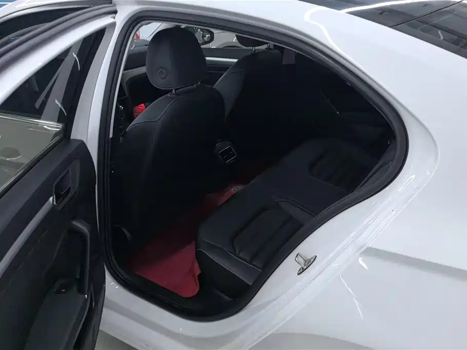 Volkswagen Lamando 2021 Facelift 280TSI DSG Comfort Edition фото 11