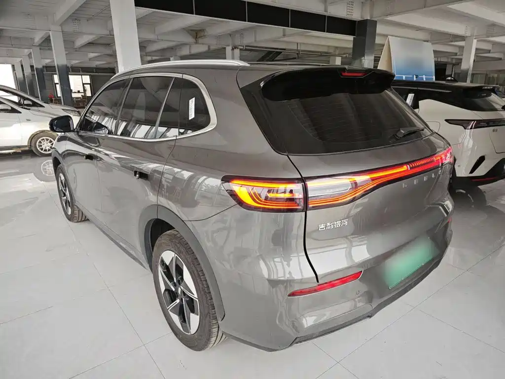 Фото 5 - Geely Galaxy Galaxy E5