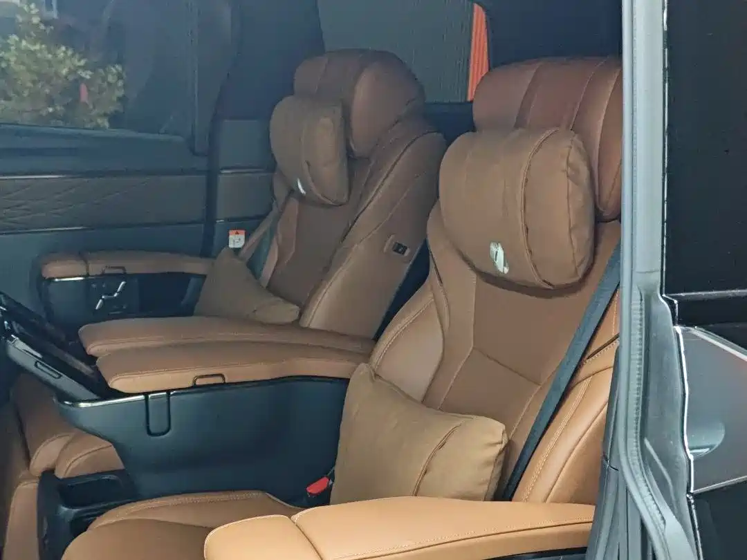 Toyota Alphard 2024 Hybrid 2.5L Ultimate Enjoyment Edition фото 16