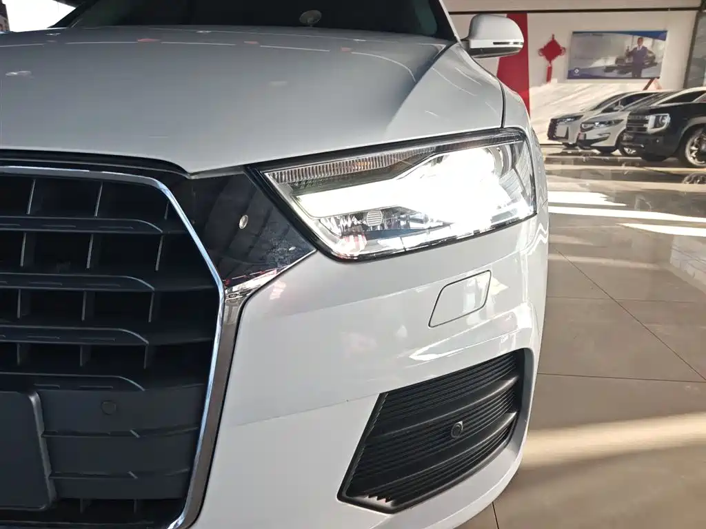 Audi Q3 2017 35 TFSI Fashion фото 3