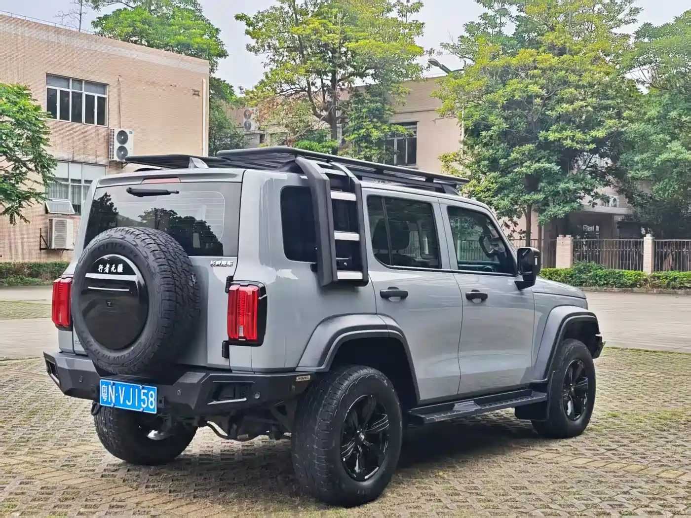 Tank 300 2023 Off-Road Edition 2.0T Conqueror фото 4