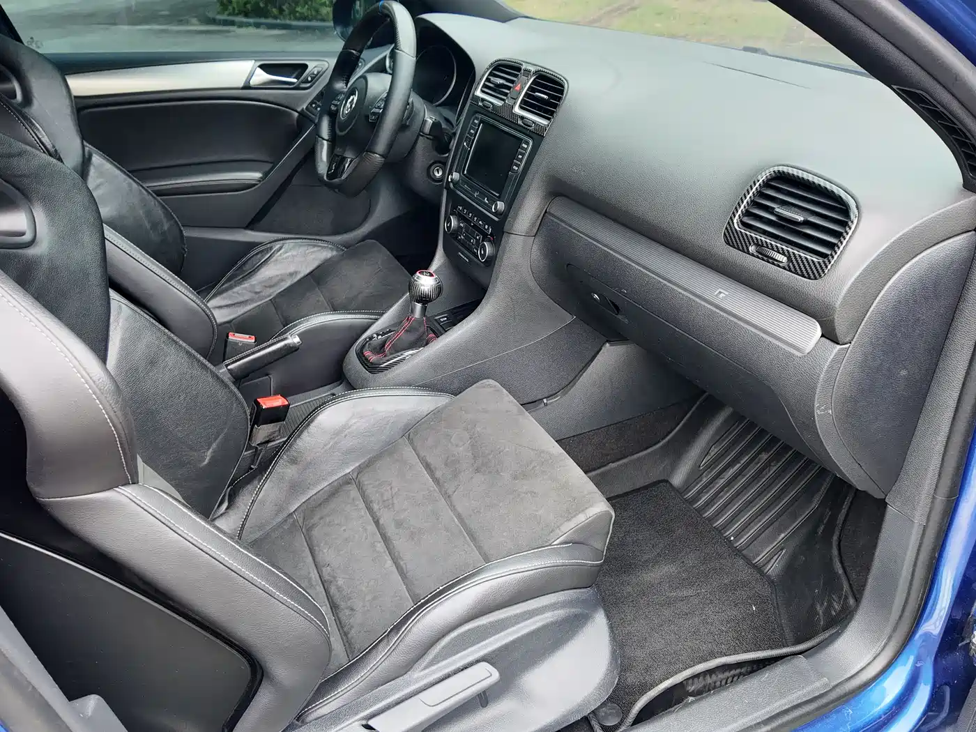 Volkswagen Golf (Import) 2011 2.0TSI R фото 35