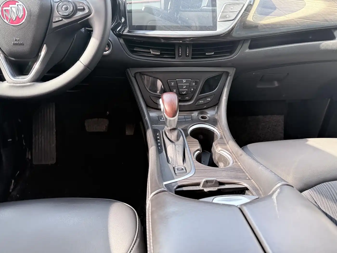 Buick Envision Plus 2018 20T 2WD Leading фото 12