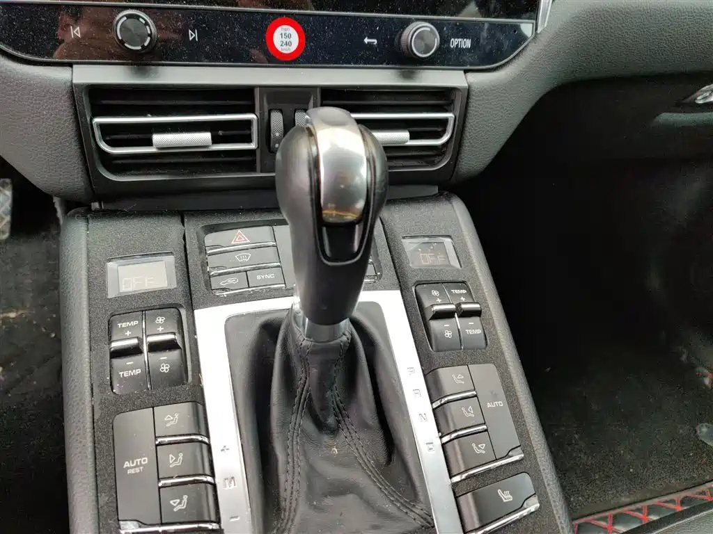 Porsche Macan 2014 Macan 2.0T фото 7