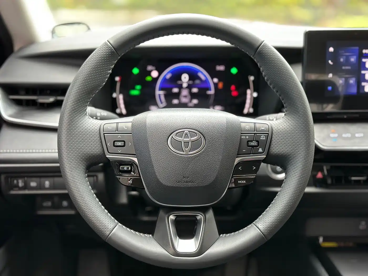 Toyota Camry 2025 2024 Hybrid 2.0HGVP Luxury Edition
