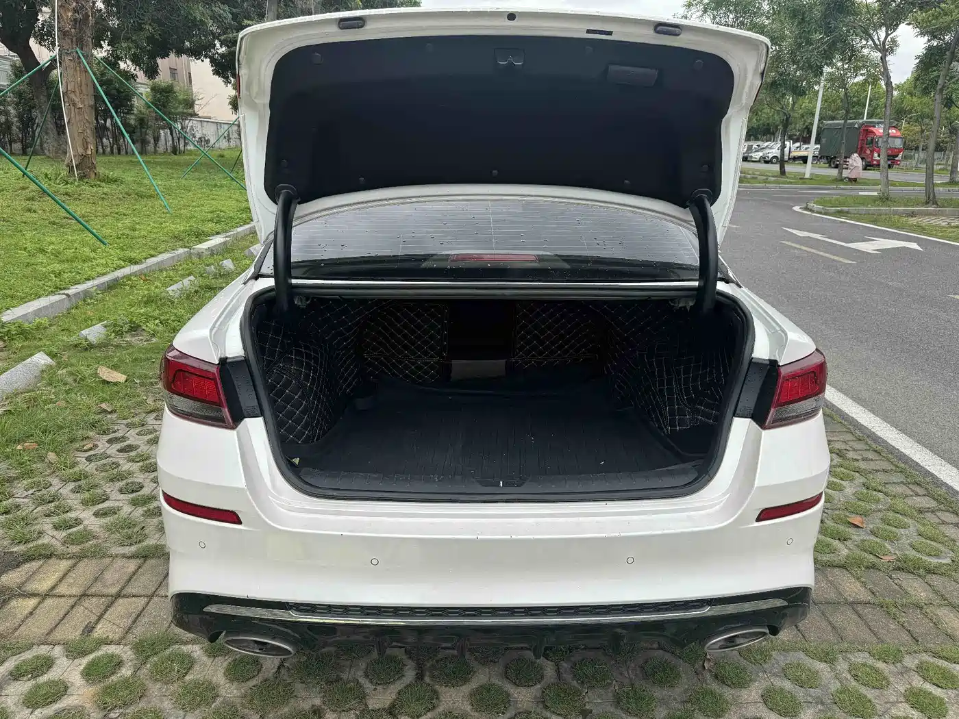 Kia K5 2019 Pro 2.0L Automatic Luxury Edition China VI фото 20