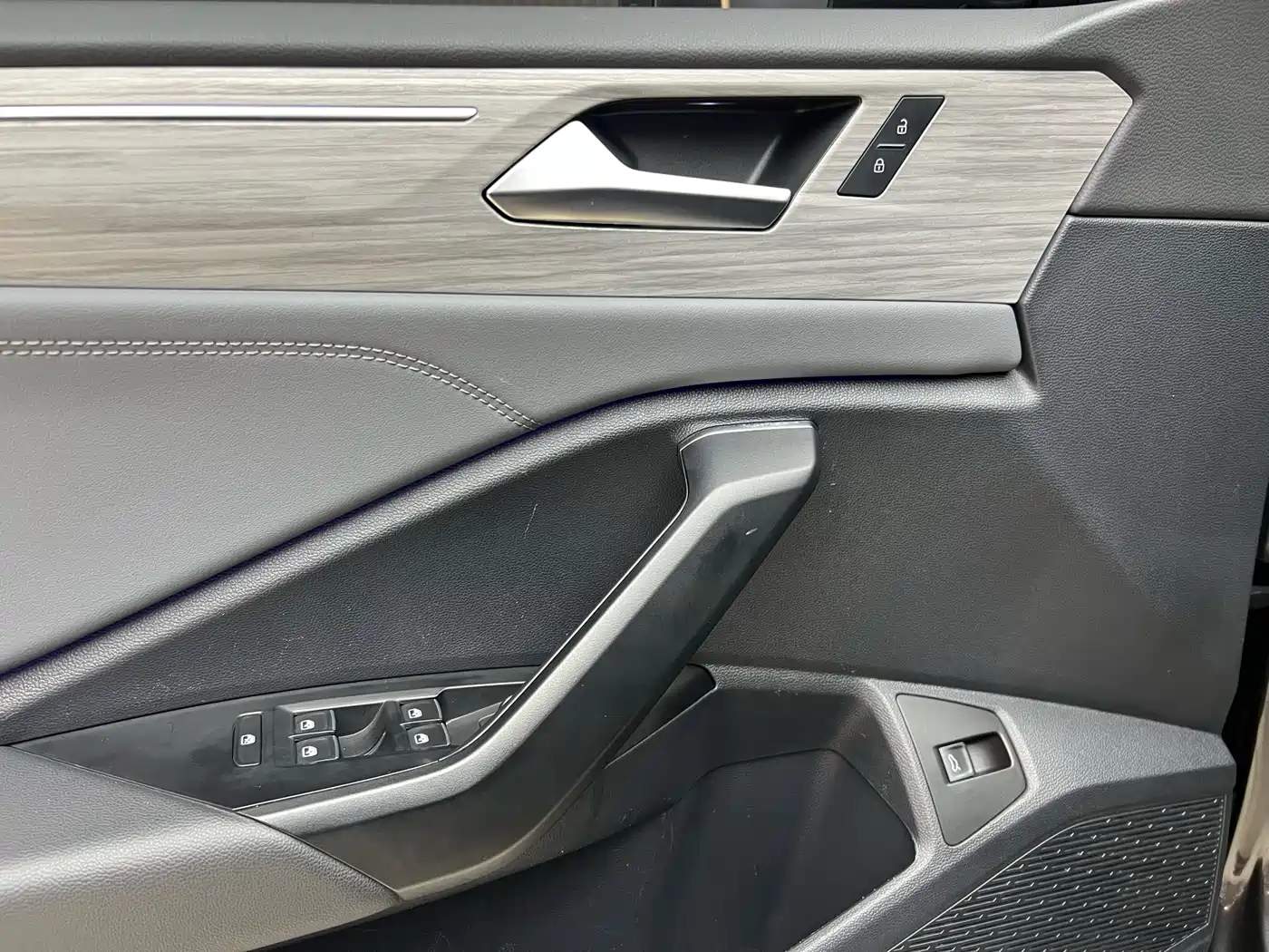Volkswagen Sagitar 2023 280TSI DSG Beyond Lite фото 3
