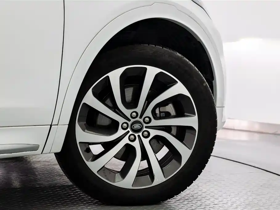 Land Rover Discovery Sport 2024 Performance Technology Edition фото 18