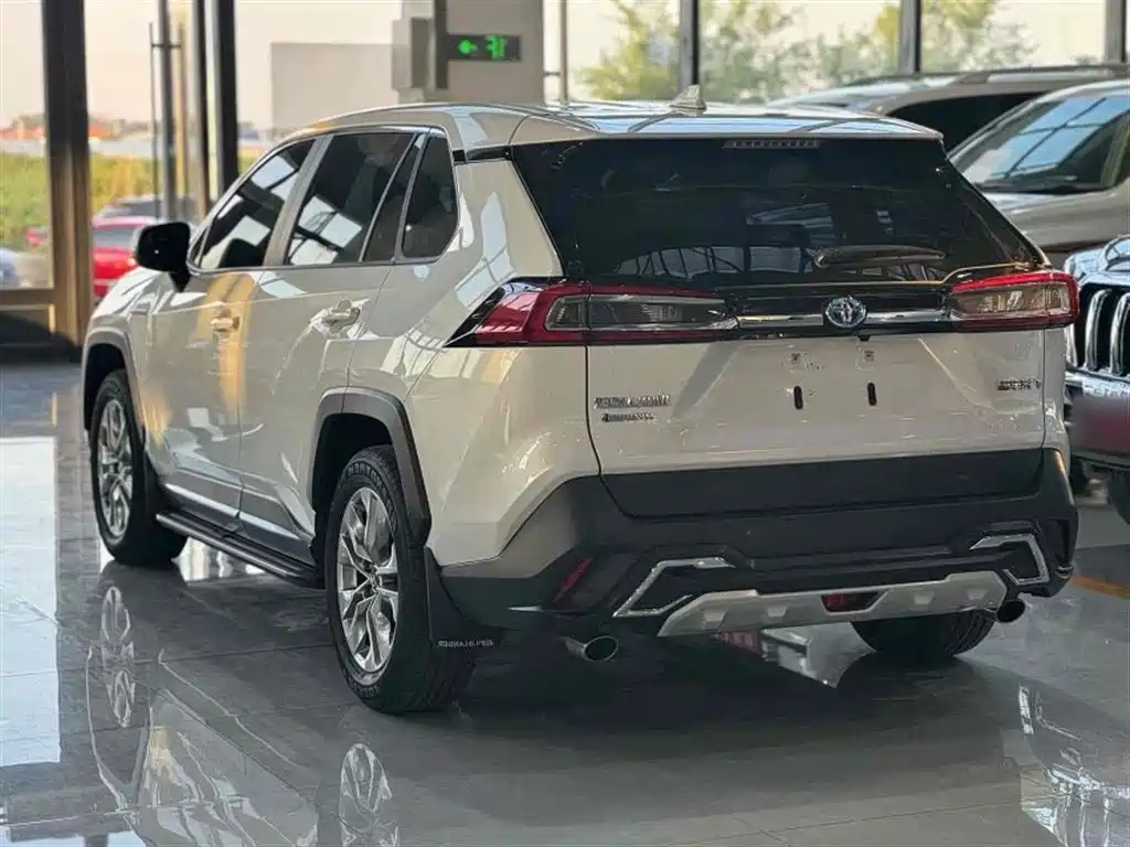 Toyota Wildlander 2020 Dual Engine 2.5L E-CVT FWD Luxury фото 7