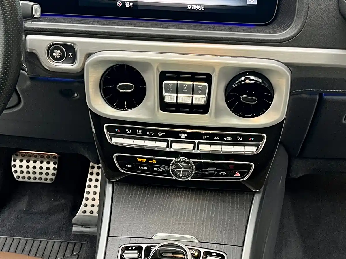 MERCEDES-BENZ G-CLASS