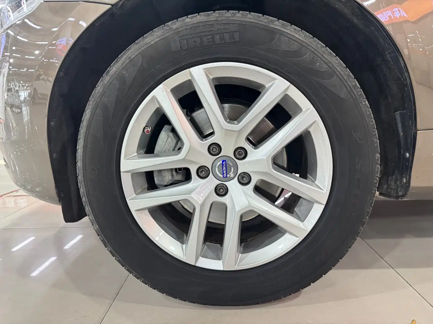 Фото 28 - Volvo XC60