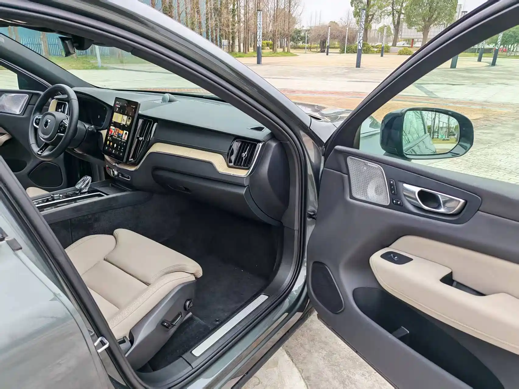 Фото 40 - Volvo XC60