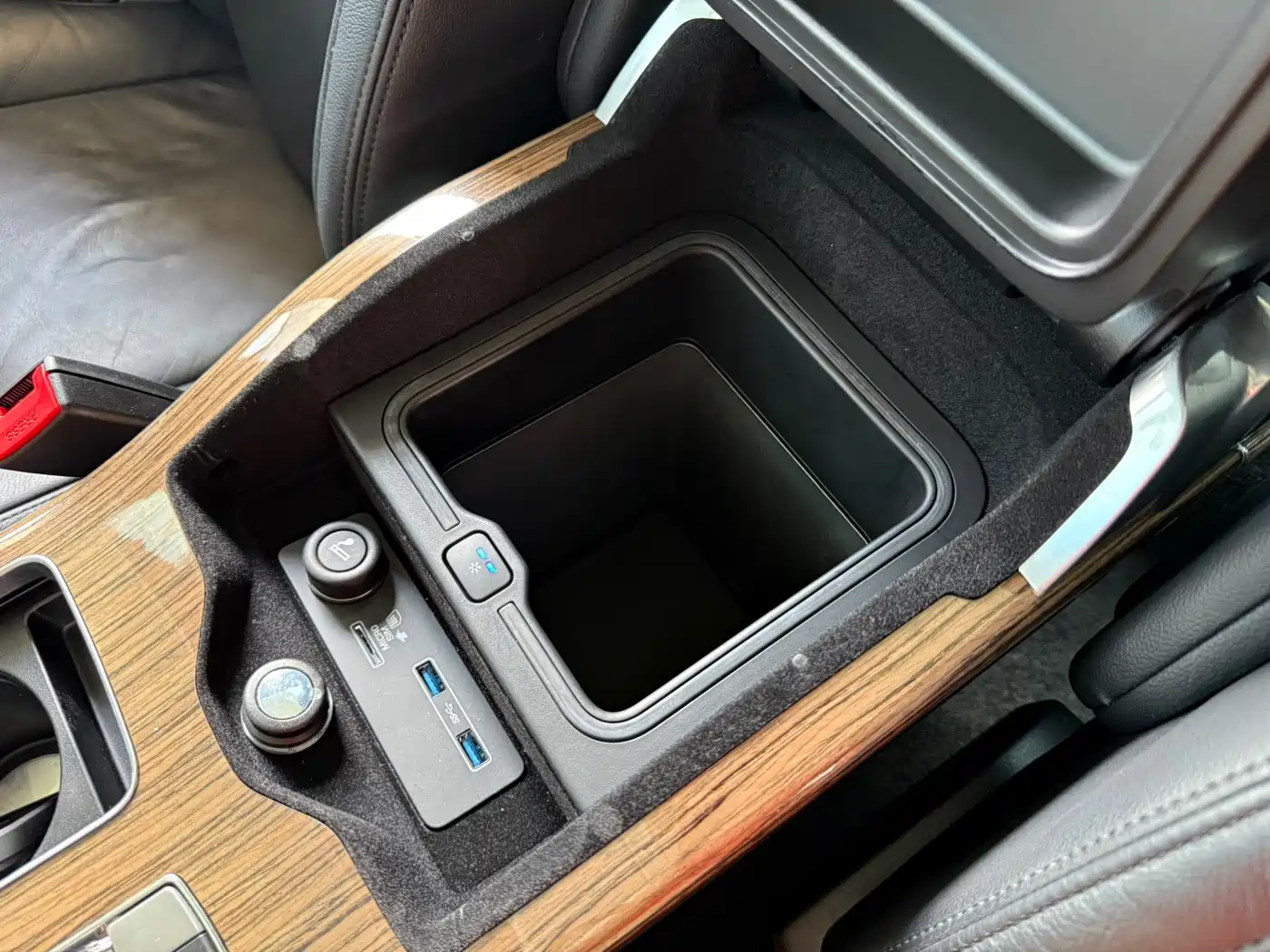 Land Rover Range Rover 2018 3.0 SC V6 Golden Age Edition фото 14