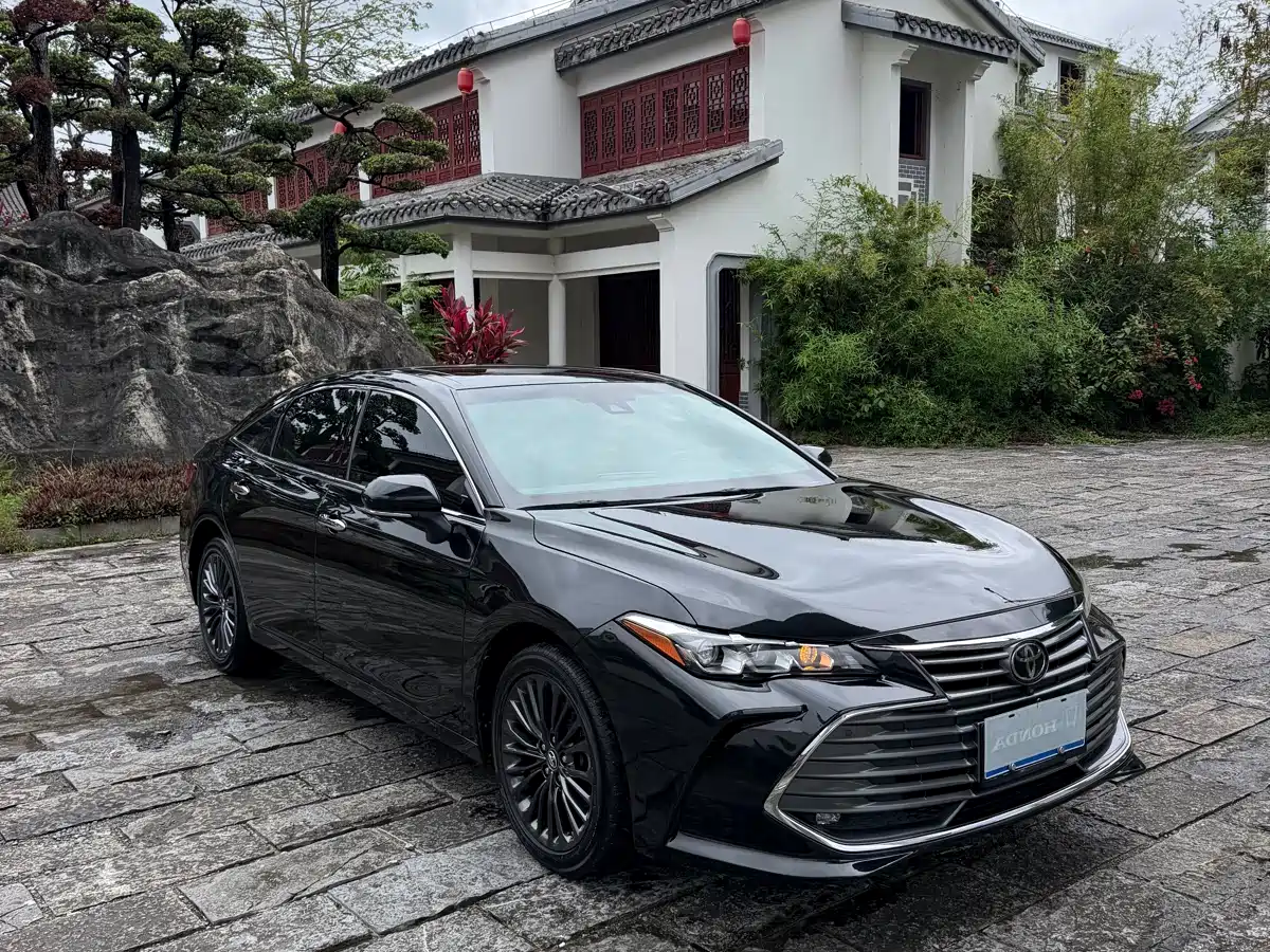 Toyota Avalon 2019 2.0L XLE Premium Edition (China VI) фото 3