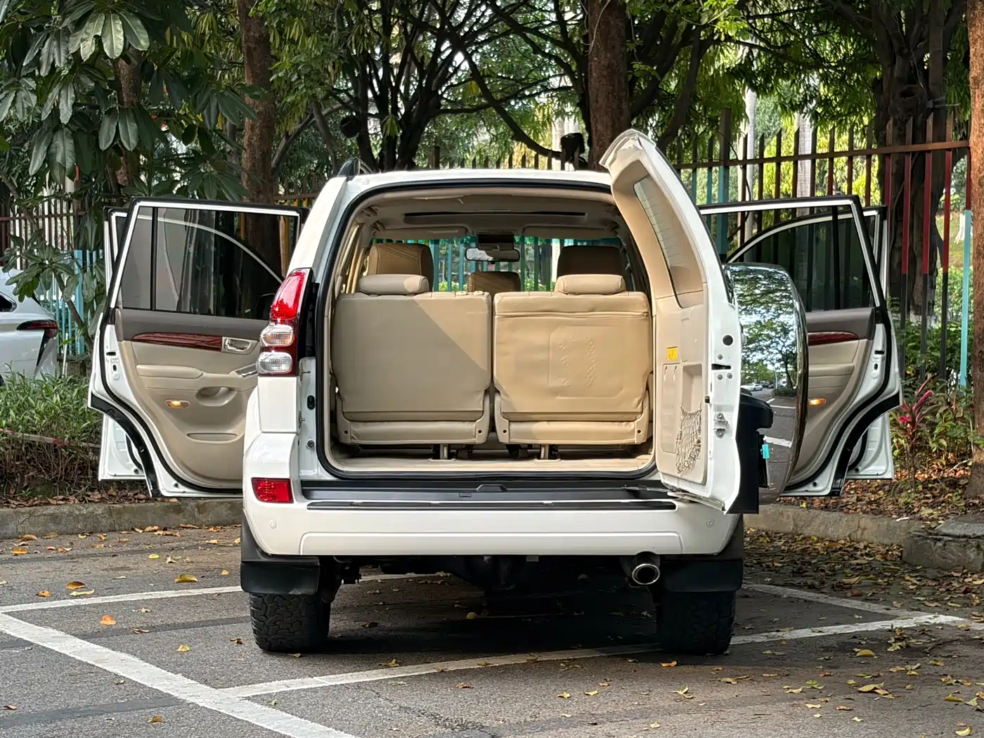 Toyota Prado 2006 4.0L Automatic VX NAVI Edition фото 26