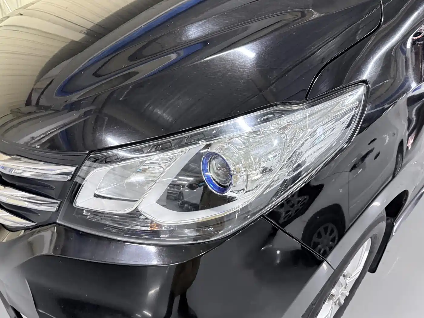 SAIC Maxus Maxus G10 2021 2.0T Manual Smart Edition Diesel 7-Seater фото 6