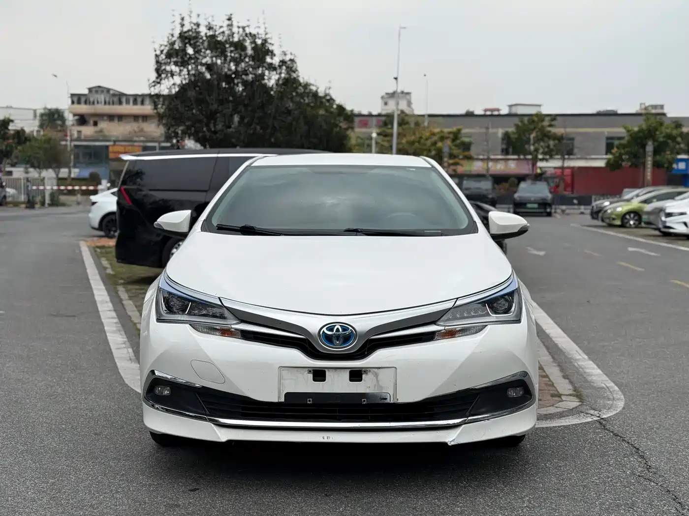 Toyota Corolla 2017 Facelift Hybrid 1.8L E-CVT Pioneer Edition