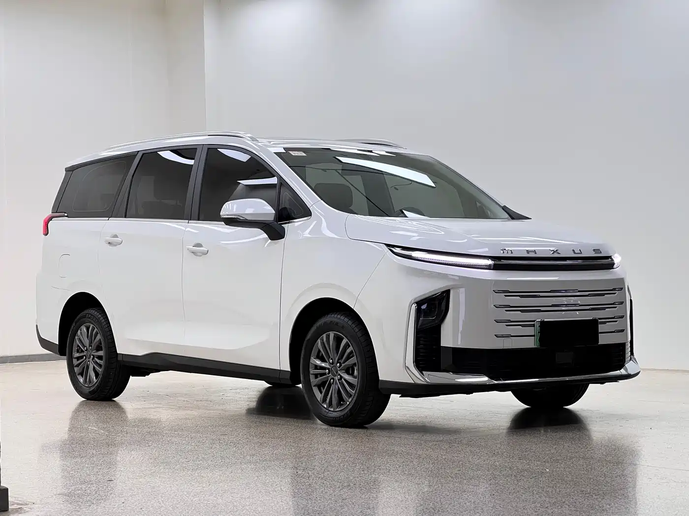 SAIC Maxus Maxus G50 PHEV 2025 Pilot Edition фото 3