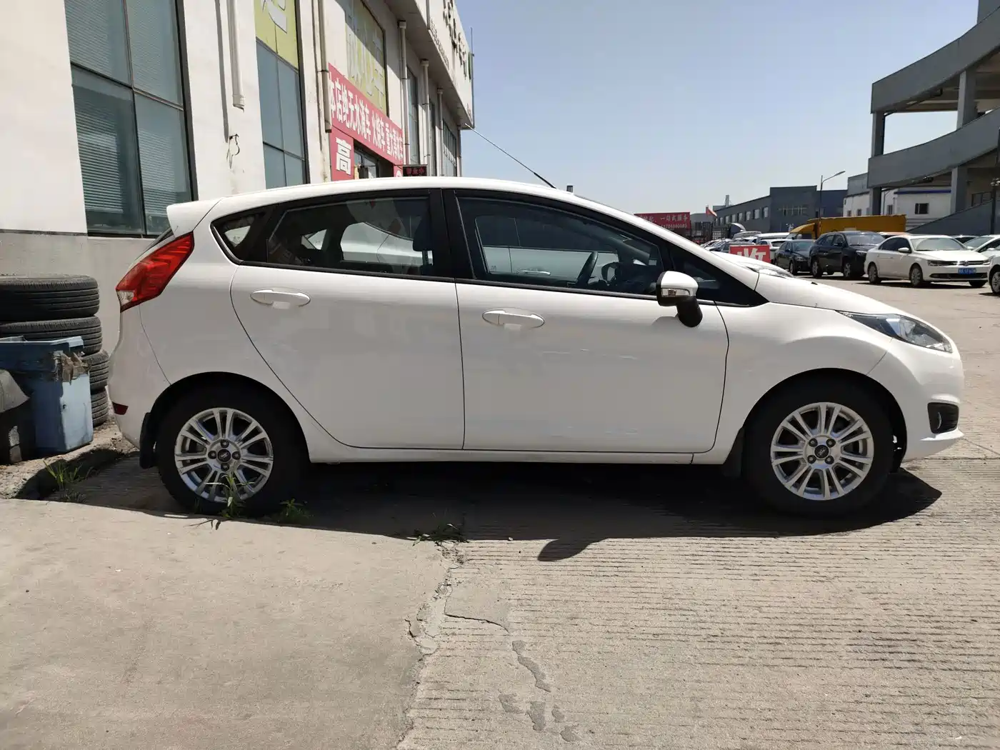Ford Fiesta 2015 2013 Hatchback 1.5L Automatic Fashion