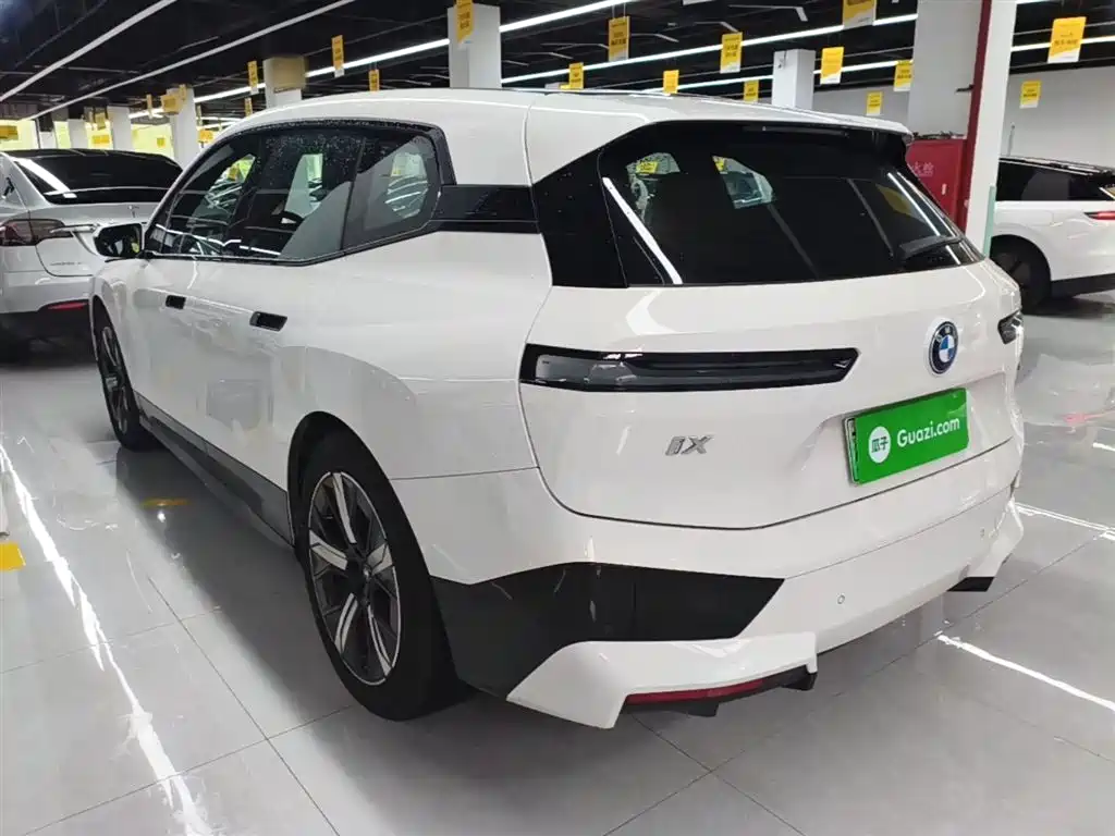 BMW iX 2022 xDrive40 фото 5
