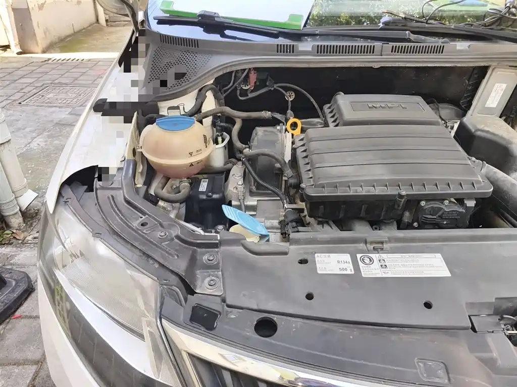 Škoda Skoda Rapid Spaceback 2018 1.6L Manual Comfort фото 18