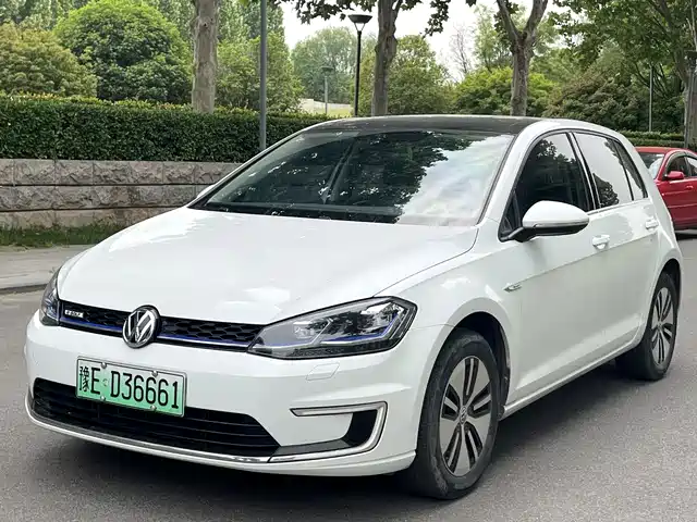  Volkswagen Volkswagen Golf Electric 2020 Chi