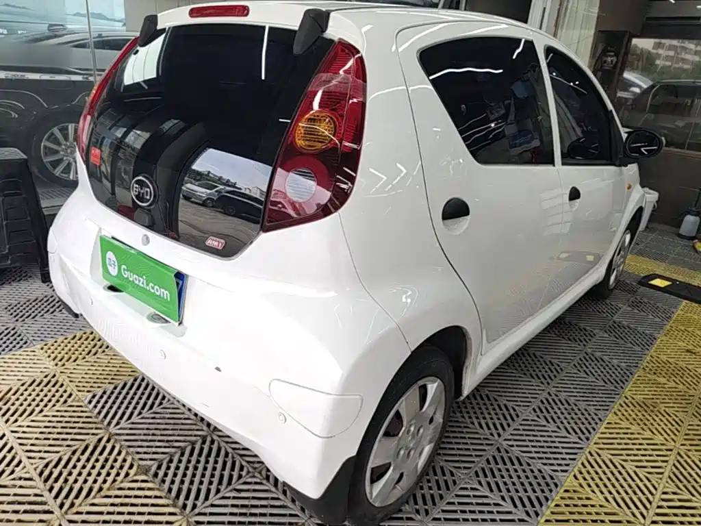 BYD F0 2014 2013 1.0L AMT Cool Edition