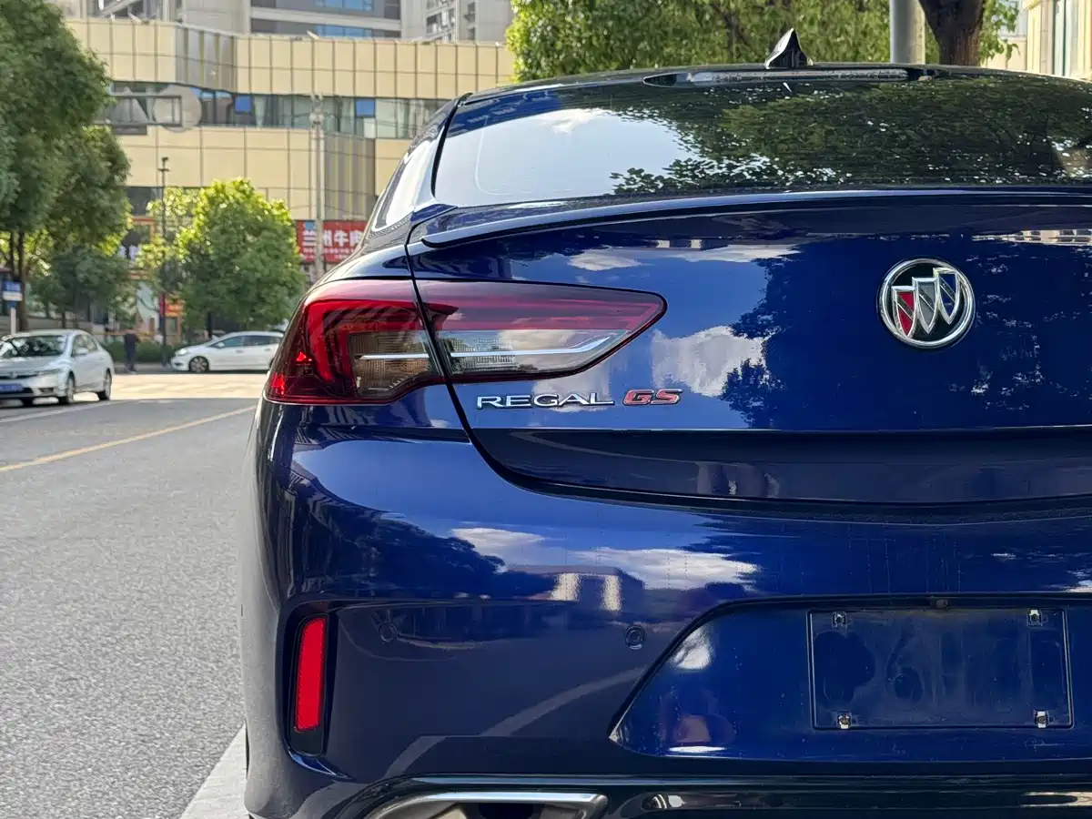 Buick Regal 2017 GS 28T Luxury Model фото 4