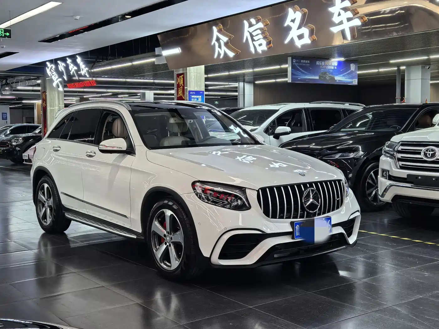 Mercedes-Benz GLC 2016 GLC 300 4MATIC Dynamic фото 3