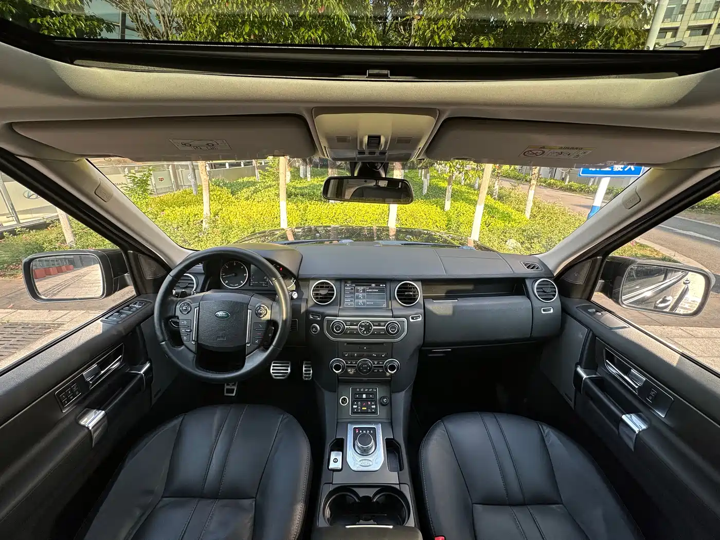 Land Rover Discovery 2012 3.0 SDV6 HSE Diesel фото 15