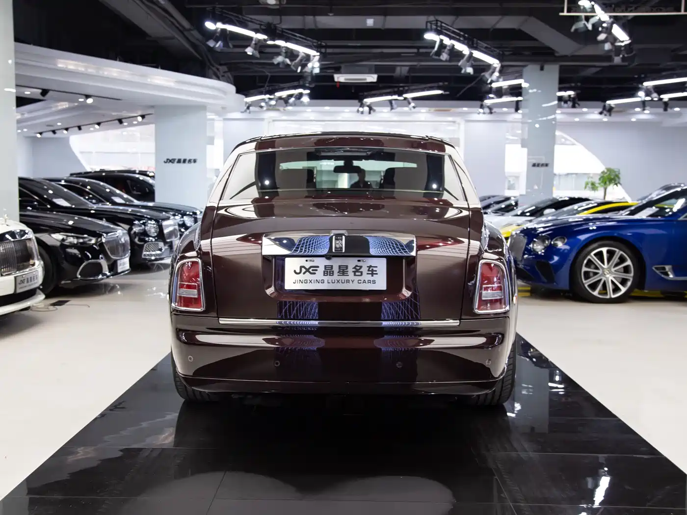 Rolls-Royce Phantom 2014 2013 6.7L Extended Wheelbase (EWB)
